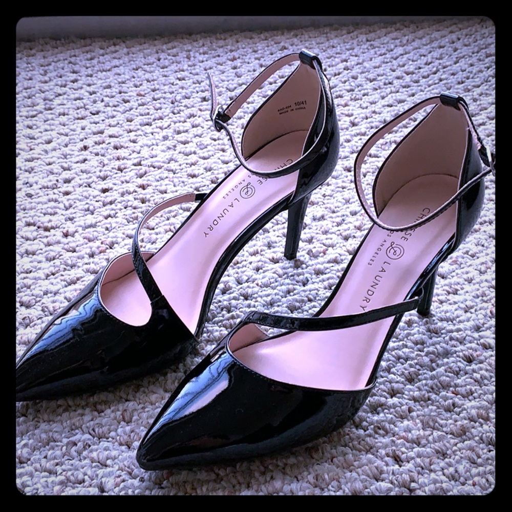 Chinese Laundry, Strap around ankle heels, 10